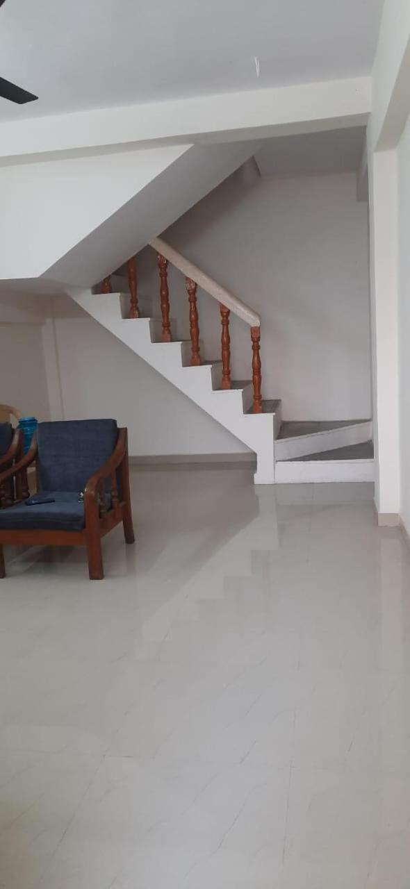 Swanky Sojourns Homestay 2Bhk Kolhapur Bagian luar foto